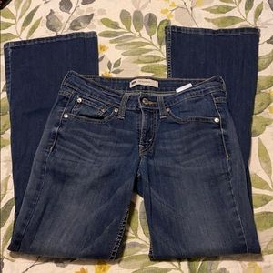 Levi’s 518 superlow jeans 26 x 32 flare so cute!